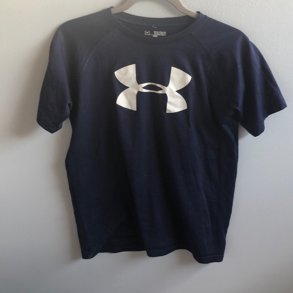 Under armor work out tee for boys or girls